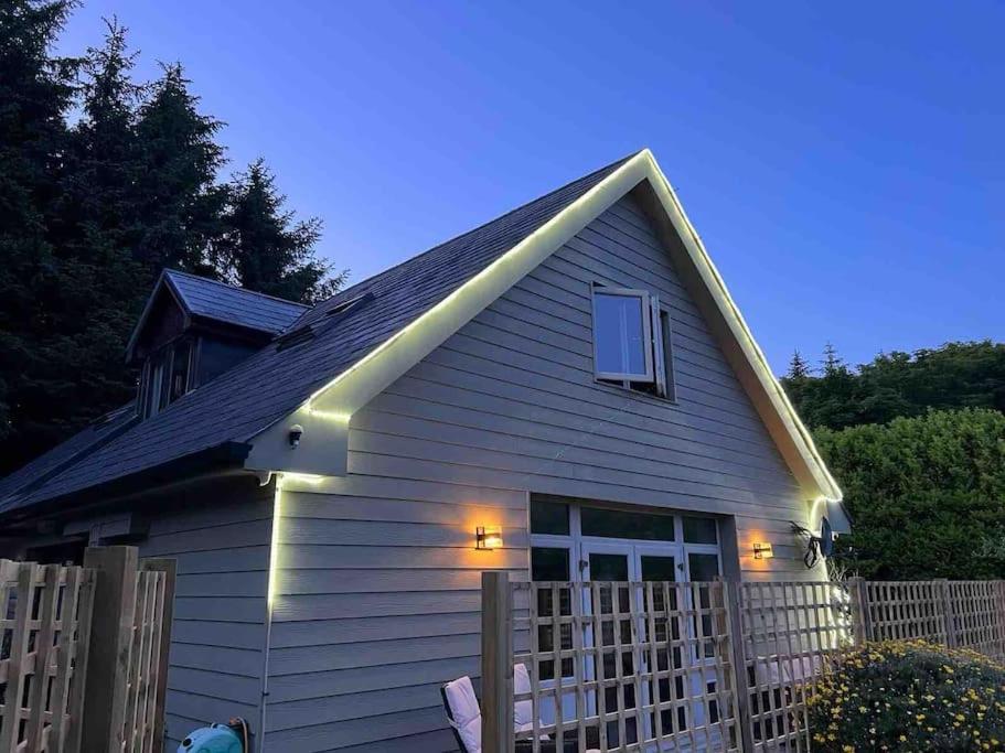The Bird House - Coastal Lodge In Lovely Forest Setting Nr. Kinsale コーク エクステリア 写真