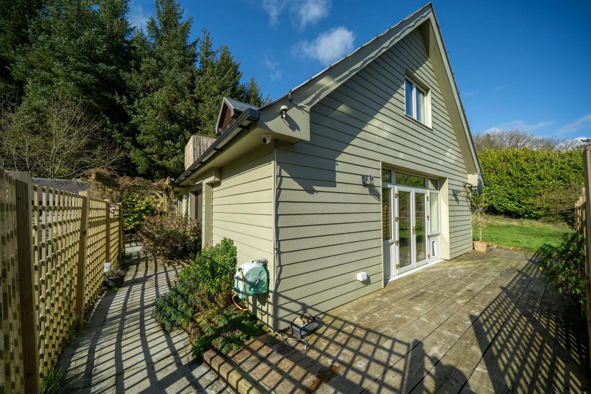 The Bird House - Coastal Lodge In Lovely Forest Setting Nr. Kinsale コーク エクステリア 写真